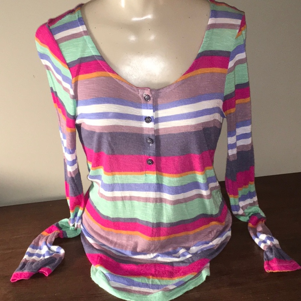 Splendid Size Large Long Sleeve Tee Shirt